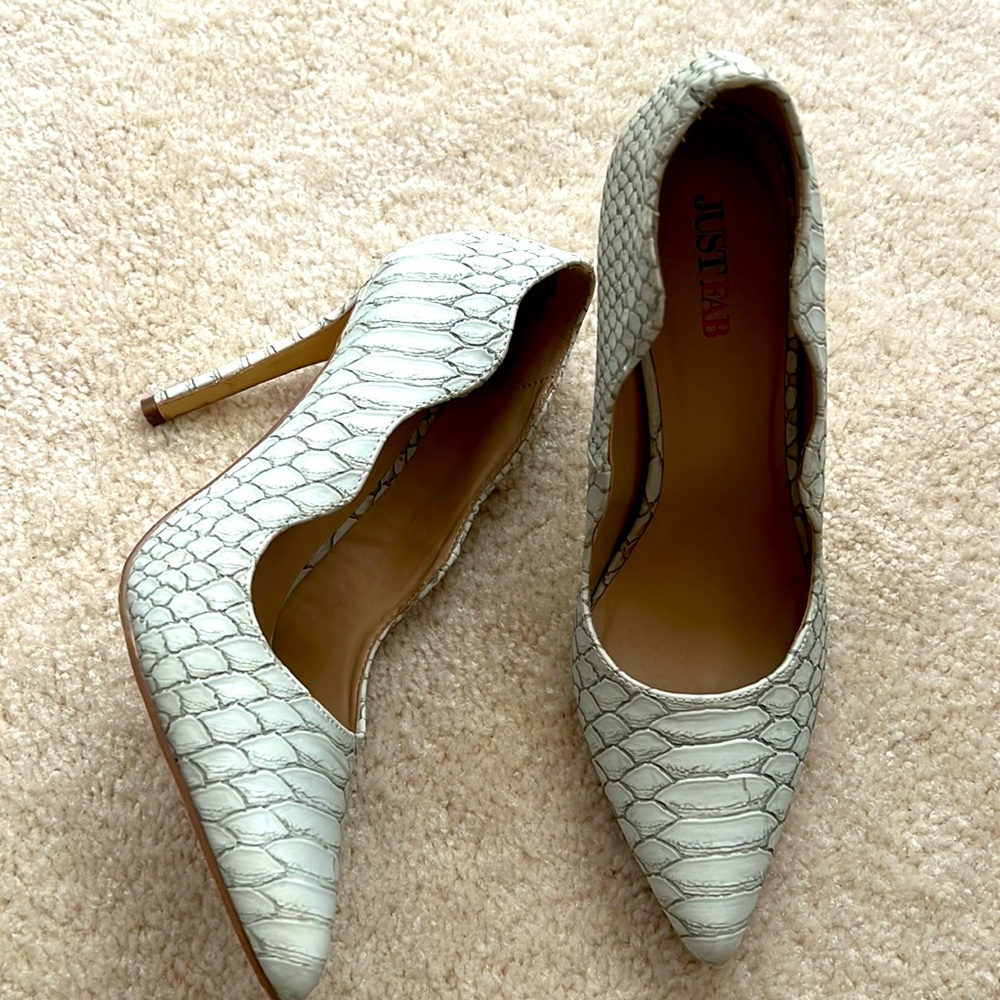 Just Fab reptiles heels